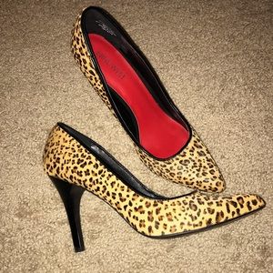 Nine West leopard print heels